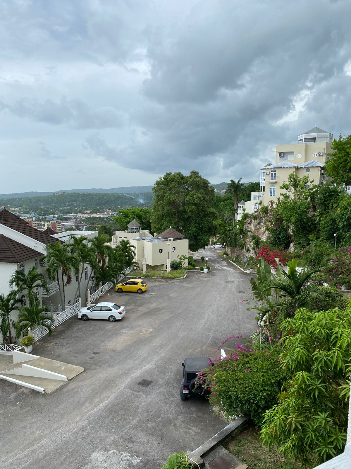 OCEANVIEW CONDOMINIUM. COLUMBUS HEIGHTS OCHO RIOS, ST ANN JAMAICA